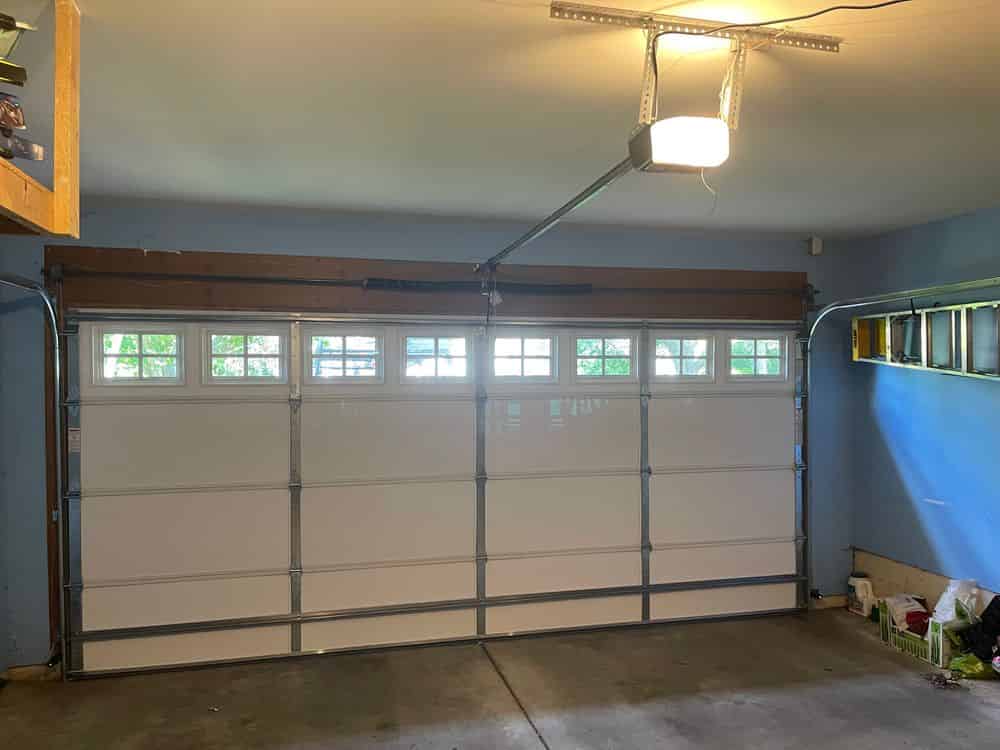 Garage Door Hinge Repair image