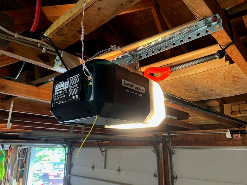 Gallery photos for LiftMaster Opener Installation in Mendota Heights: Image #1